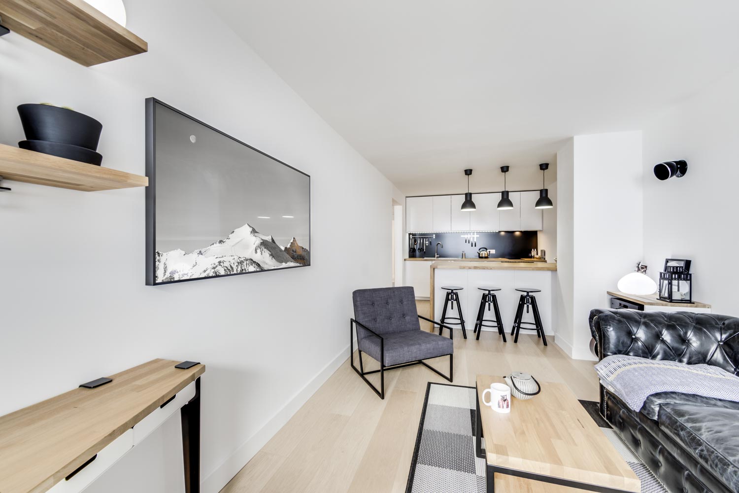 Modern Apartment - Val d'Isère - Living Room
