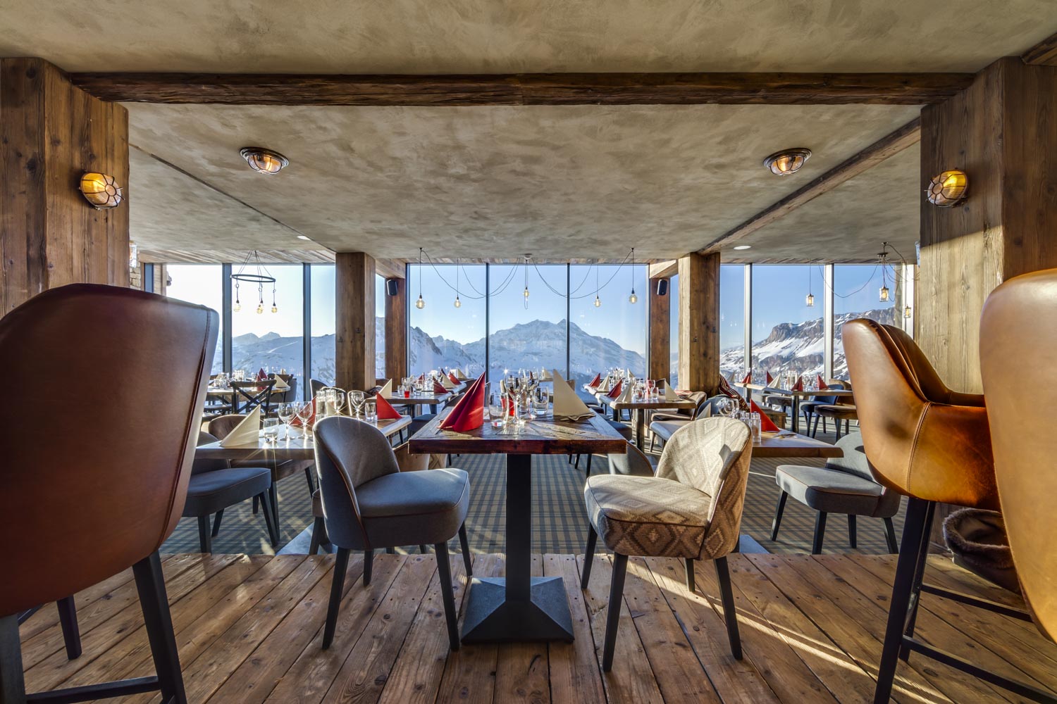 Le Refuge de Solaise - Luxury Hotel Restaurant - Restaurant with View - Val d'Isère - Mountain View