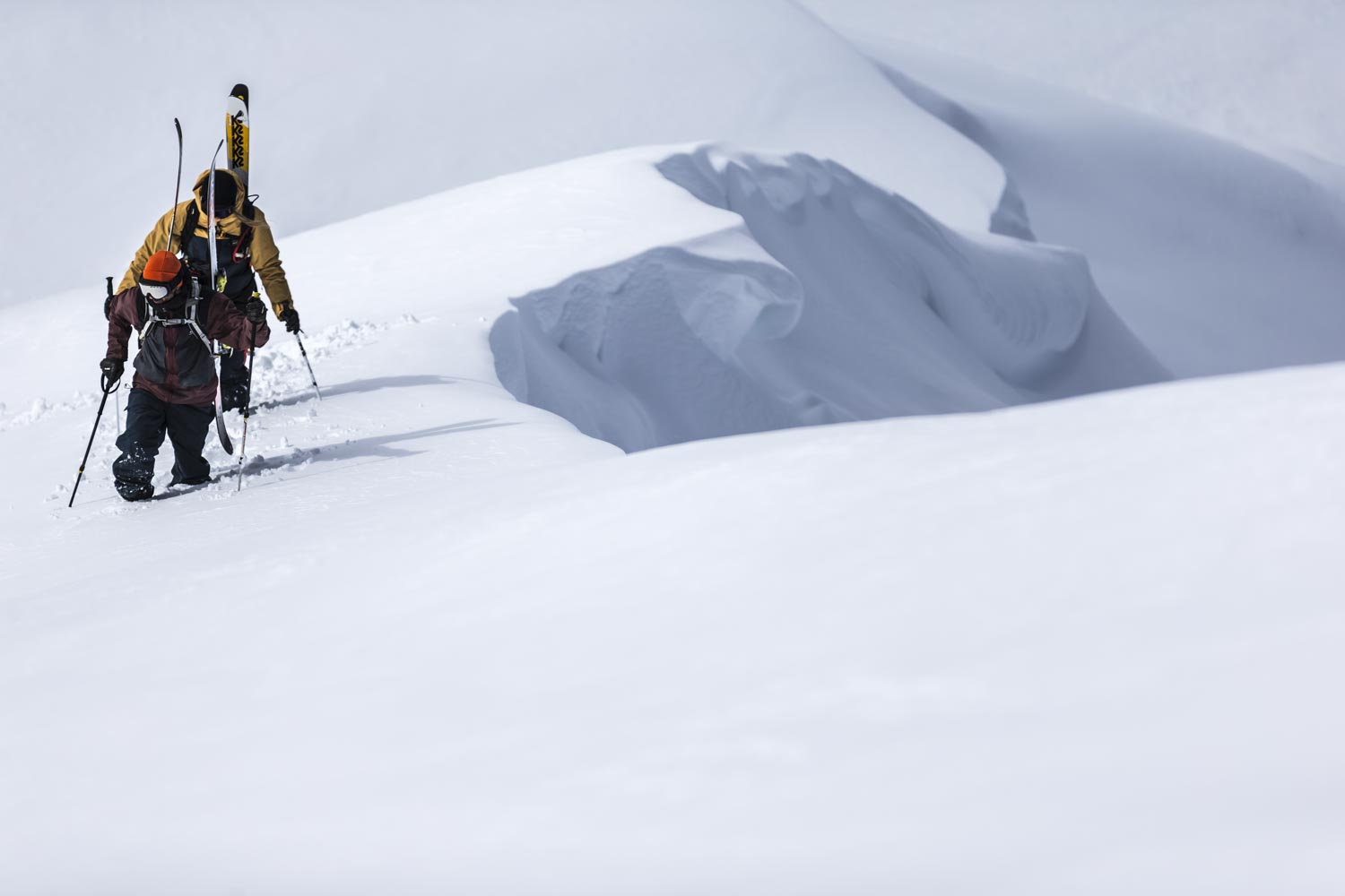 Planks Clothing - Fergus Rennie - Jim Adlington - Hiking - Snow Cornice - Pisteurs Couloir - Val d'Isère
